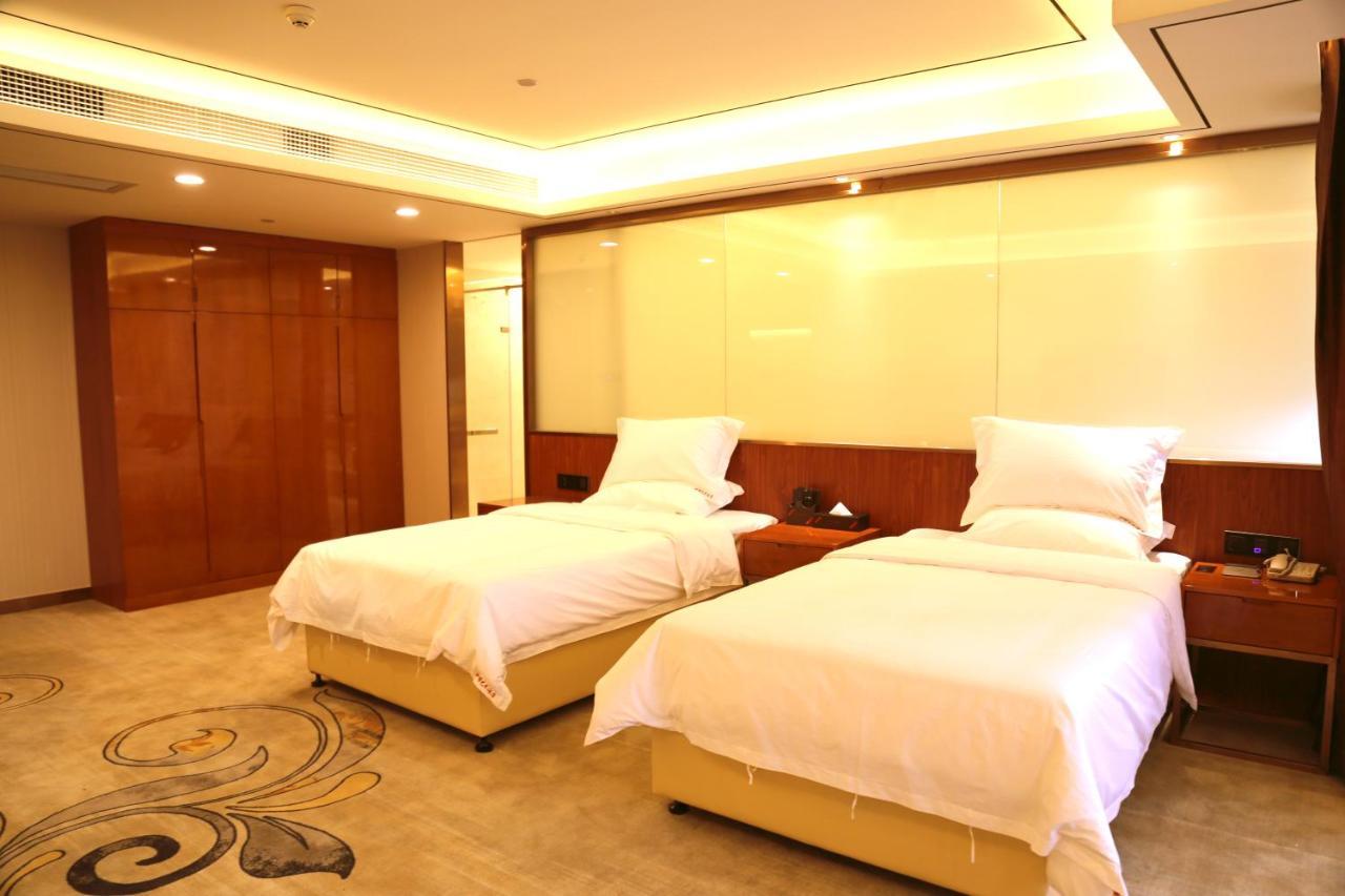 Zhongbo Art Hotel Гуанджоу Екстериор снимка