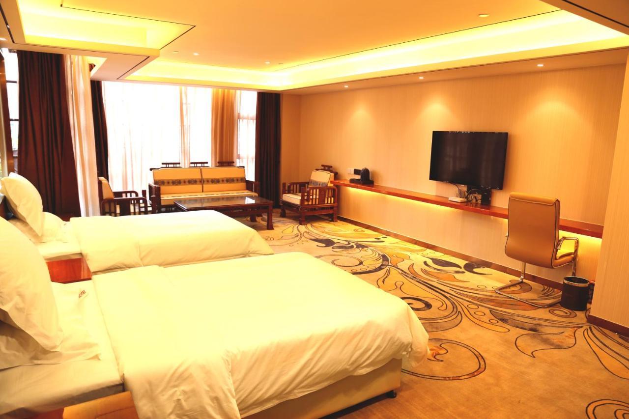 Zhongbo Art Hotel Гуанджоу Екстериор снимка
