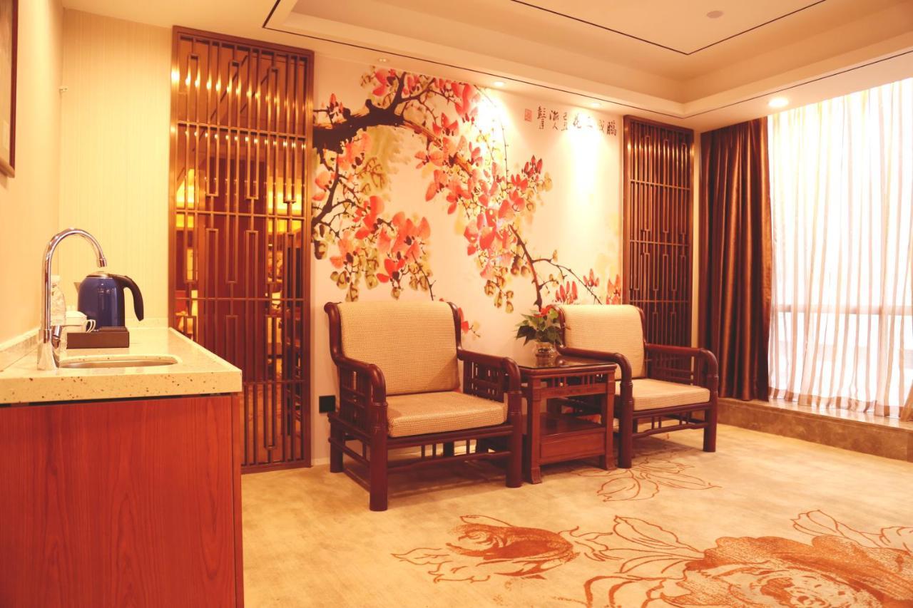 Zhongbo Art Hotel Гуанджоу Екстериор снимка