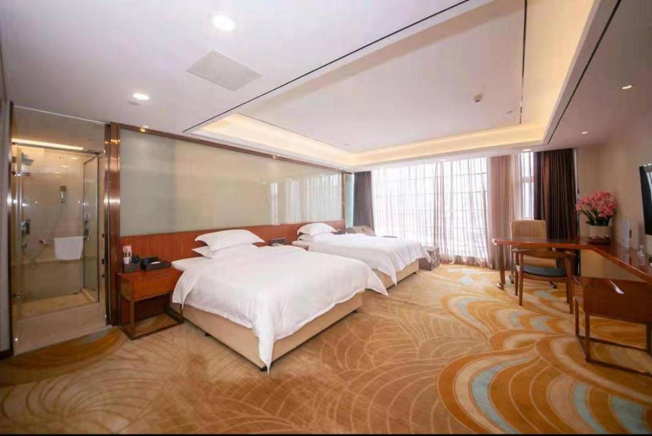 Zhongbo Art Hotel Гуанджоу Екстериор снимка