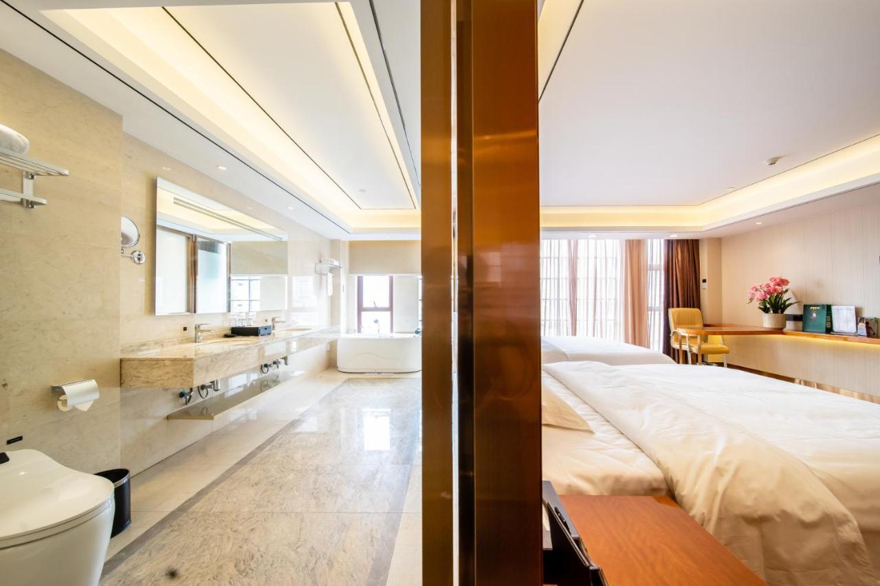 Zhongbo Art Hotel Гуанджоу Екстериор снимка