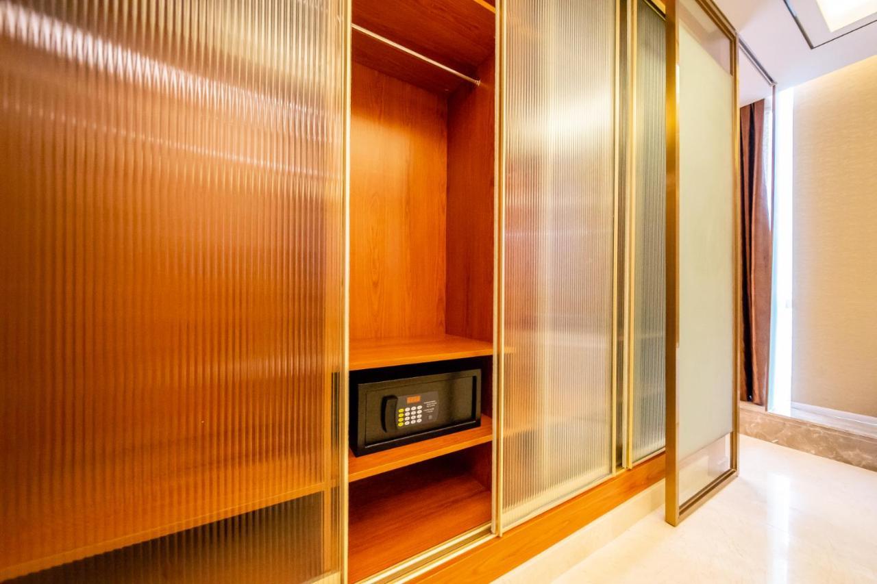 Zhongbo Art Hotel Гуанджоу Екстериор снимка