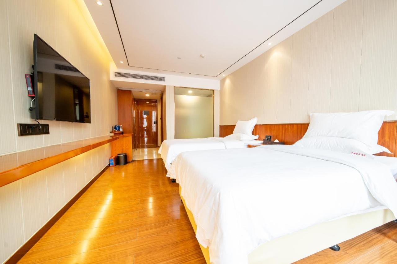 Zhongbo Art Hotel Гуанджоу Екстериор снимка