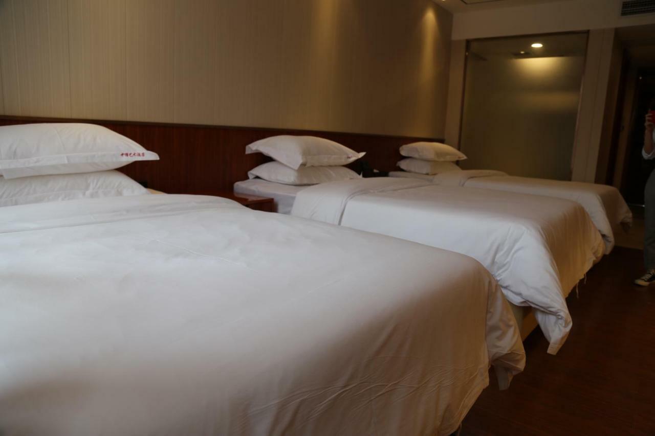 Zhongbo Art Hotel Гуанджоу Екстериор снимка